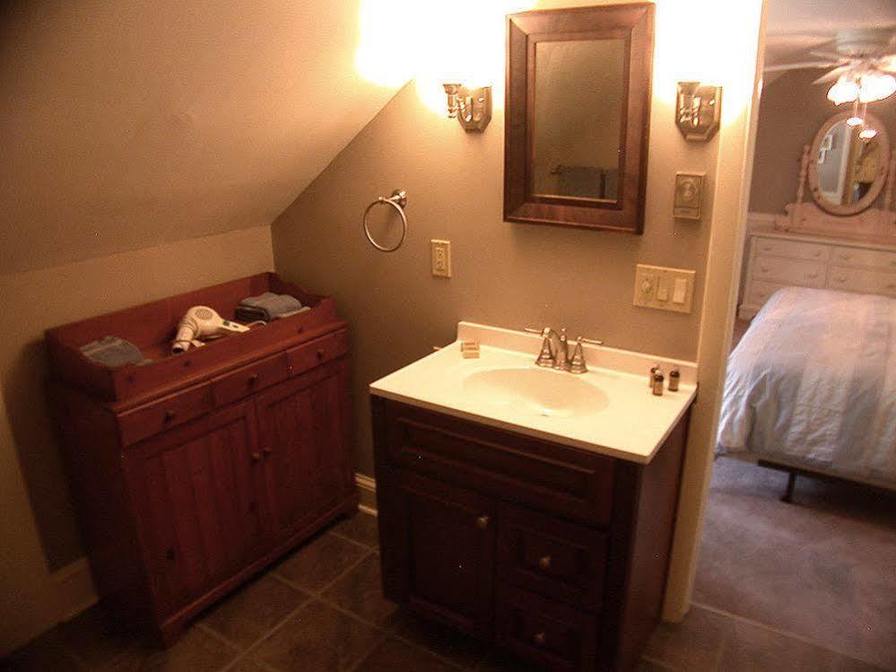 Mountaintop Lodge At Lake NaomiPocono Pines エクステリア 写真