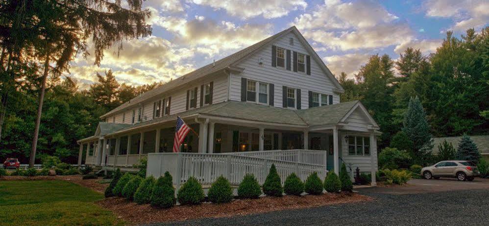 Mountaintop Lodge At Lake NaomiPocono Pines エクステリア 写真
